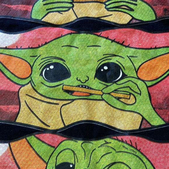 Funny Baby Grogu Tee. Preowned. Size LG. - Picture 5 of 7